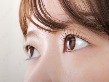 ラシュシュ(la chou chou)の写真/【口コミ高評価♪】経験豊富×高い技術力◎丁寧なカウンセリングでモチの良さが評判！目元の印象ＵＰ☆