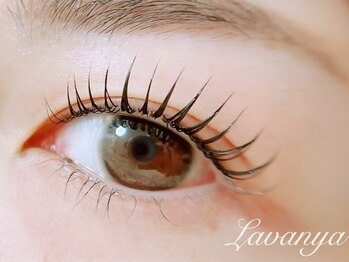ラヴァンヤ 恵比寿店(Lavanya)の写真/【極上美まつ毛パーマ】100種類以上の豊富なロッドで理想の仕上がりに!SNSのトレンドeyeもお任せ[恵比寿]