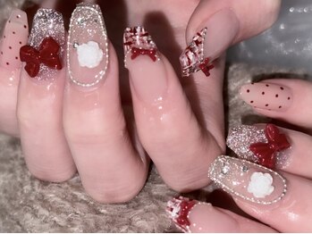 マンドール(Main d'Or)の写真/女の子のわがままを叶えてくれるネイルに思わず心も踊る♪指先を美しく魅せる上品デザインに満足度◎