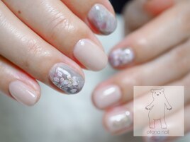 ナチュラルくすみ系桜ネイル