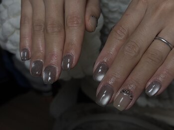 アテ(ate.)/【お任せシンプルアート】