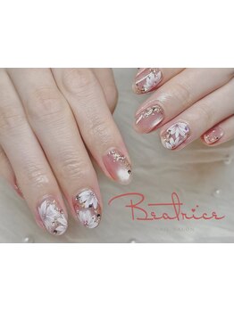 ショートネイルデザインが豊富