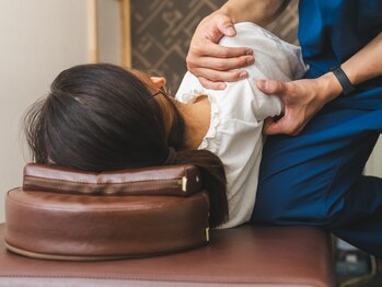 ファースト接骨院 八事日赤駅南院の写真/【根本改善】不調・辛さは"姿勢"に有り！国家資格者による本格施術で姿勢改善＆首肩コリを改善◎