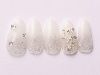 ジェミーネイル エビス(Jemiy nail ebisu)/白グラシルバーラメ9480yen