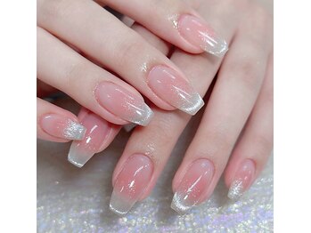クイーンズビューティーサロン 新宿本店(Queen's beauty salon)の写真/22時まで営業★お仕事帰りにも通いやすい♪丁寧なケア×洗練されたデザインで頑張る自分にご褒美ネイルを
