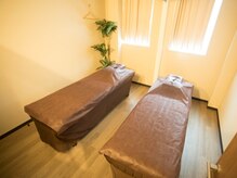 九龍 リラクゼーション 三軒茶屋店/広々したペア室