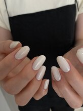 コンフィ(comfy)/ホワイトカラー