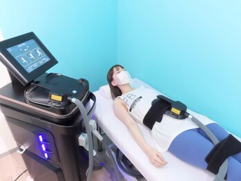 ビービーサロン 池袋(B.B salon)の写真/【脂肪燃焼＆筋力up】電磁パルス痩身で全身引き締め!インナーマッスルを鍛え代謝向上/健康的な美ボディへ