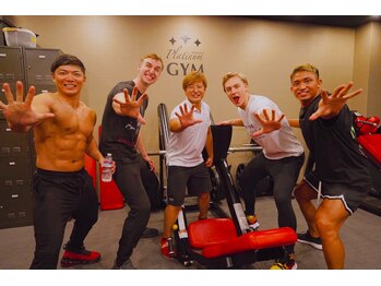 ヒロオ プラチナムジム(HIROO PLATINUM GYM)/YouTuberの方々とパシャリ!