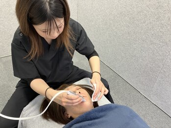 八女整体院/~ハイドラ毛穴洗浄~施術風景