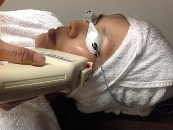 カナエル ビューティーサロン(Canael Beauty salon)の写真/目指せ若見え肌！いつまでも美しいフェイスラインをキープしませんか？