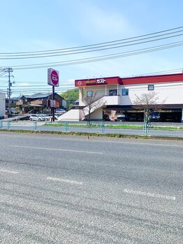 チュラアイズ(CerahEyes)/【道案内】向かい側にガスト