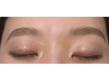 九月屋/HOLLYWOOD BROW LIFT