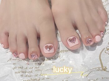 ラッキー(Lucky)/バレンタインフットネイル