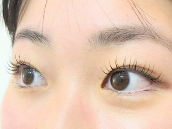 ヴィーナスコート(VENUSCOAT)の写真/カール持ち◎お手頃高クオリティ!根本から立ち上げ瞳を大きく見せる☆カールの種類多数!嬉しい学生割引も♪