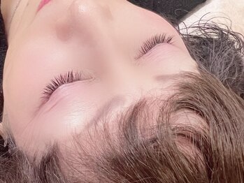 アール(R)/フラットラッシュ140本