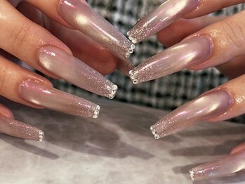 ネイルアンドアイラッシュ ヴィーナ フジグラン広島店(Vina)の写真/<成人式ネイルご用意♪パラジェル使用☆>自然な自爪風フォルム&モチの良さが人気!深爪の方は自爪補強に◎