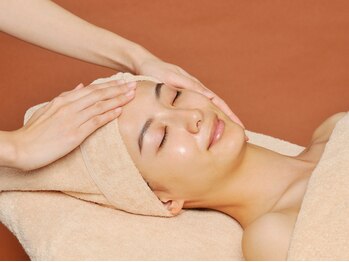 VS28スキンケアスタジオ バリイン 熊本(BALI IN)/5)ヒアルロン酸トリートメント 