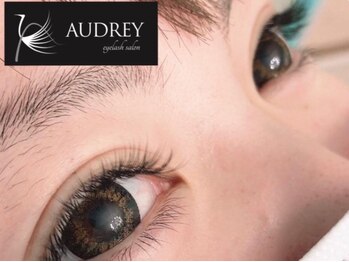 オードリー(AUDREY)の写真/【本数制限なし☆お好きなラッシュ付け放題】フラット/シングル/カラー/ボリュームラッシュから選択可能◎