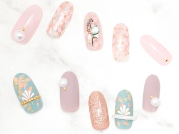 ミティーク 二子玉川店(Mythique)の写真/自爪を労わるフィルイン技術に深いくつろぎを生むリクライニングチェアでネイルを楽しむ贅沢時間を♪