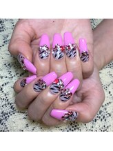 プライベートサロンアリュール(Private Salon Allure)/ゼブラ×ピンク