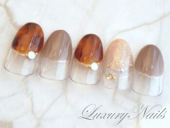 ラグジュアリーネイルズ タカダノババ(Luxury Nails Takadanobaba)/秋*べっ甲フレンチ