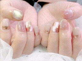 上品ネイル