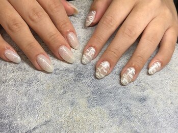 モレリア(morelia)/冬のホワイトネイル