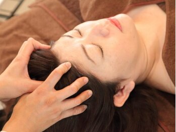 アクアナチュラ(ACQUANATURA)の写真/【疲れやストレスにより固くなった頭もスッキリ】あらゆるむくみ・不調が改善◎アロマで気持ちもリセット◎