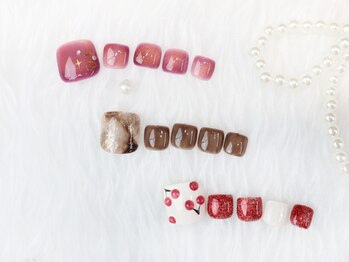ネイルサロン チェリッシュ(nail salon Cherish)の写真/＜フットネイルで気分を上げる＞お洒落女子は足元まで抜かりなく♪ワンカラー～10本Artまで幅広くご用意☆