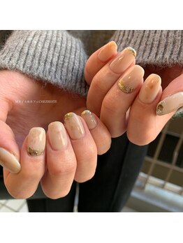 Mネイルアンドカフェ シェレステ/白のくすみカラーネイル!