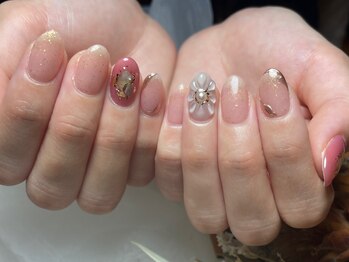 サロンドフォーエイチ(salon de 4H)/ちゅるんなブライダルネイル