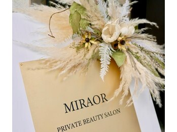 ミラー(MIRAOR)/MIRAOR BEAUTY SALON看板