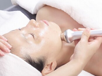 ジョンエステティック(Jung Aesthetic)の写真/韓国芸能人が密かに通う、話題の肌育成施術【Burning Feel】シミ・シワ・くすみ・たるみ・毛穴の改善に。