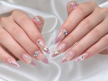 ネイルズ イロハ 大塚店(NAILS 168)の写真/大人可愛い♪オフィスでも映える上品ネイル。
