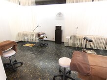 ☆居心地の良いサロン空間、お仕事帰りにも癒されます☆