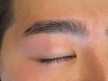 カフェアンドビューティー エスト(cafe&beauty est)/ハリウッドブロウリフト