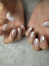 フラワーズネイル(flowers nail)/ツヤ感/ホワイトネイル