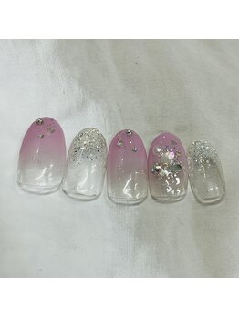 ネイルガーデン 上通店の写真/ネイルデビューは当店で♪丁寧なカウンセリングと高い技術で、理想の指先を叶えます◎