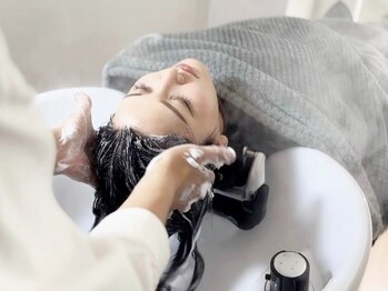 モルニスパ 大阪梅田(MORNI spa)/凝り固まった頭皮を念入りに