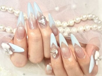 ウィステリア 名古屋栄店(WISTERIA)の写真/【持込OK＆つけ放題】爪が折れた/短い等のお悩みを解決!あなたのお好みの長さに調整可能♪