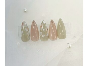 くすみグリーン/ニュアンス