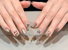 シェリール(CHERIR)/大人可愛いシンプルネイル