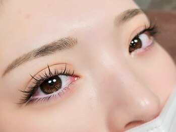 アイラッシュスペシャリティサロンビー 大阪京橋店(Eyelash speciality salon Be.)の写真/盛れる!とSNSで話題の網紅★【アニメ風/束感/ワンホンマツエク】専門店ならではの高技術で特殊デザインも◎