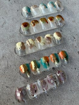 Re:eight nail【リエイトネイル】の写真/【京橋駅すぐ/9時~20時迄営業/お仕事帰りにも◎】ニュアンスぬりかけデザイン¥3980~オフ込60分の時短施術