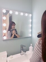 ホワイトマジック(White Magic)/歯のトーンチェック