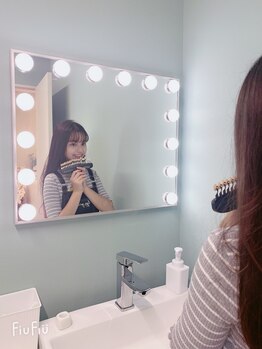 ホワイトマジック(White Magic)/歯のトーンチェック