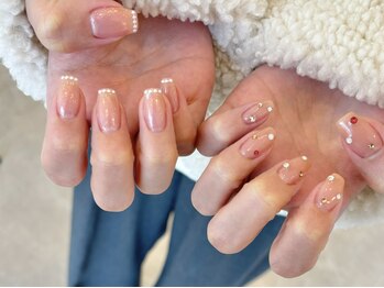 ピンクベージュ