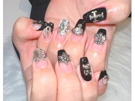 黒シルバー　ギャルネイル