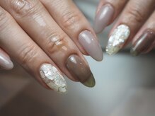 ミーナネイル(miinanail)/透け感ブラウンネイル